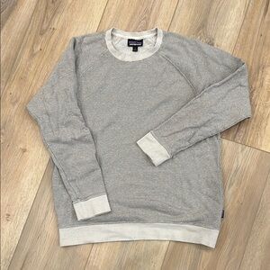 Patagonia Pull Over / Sweater